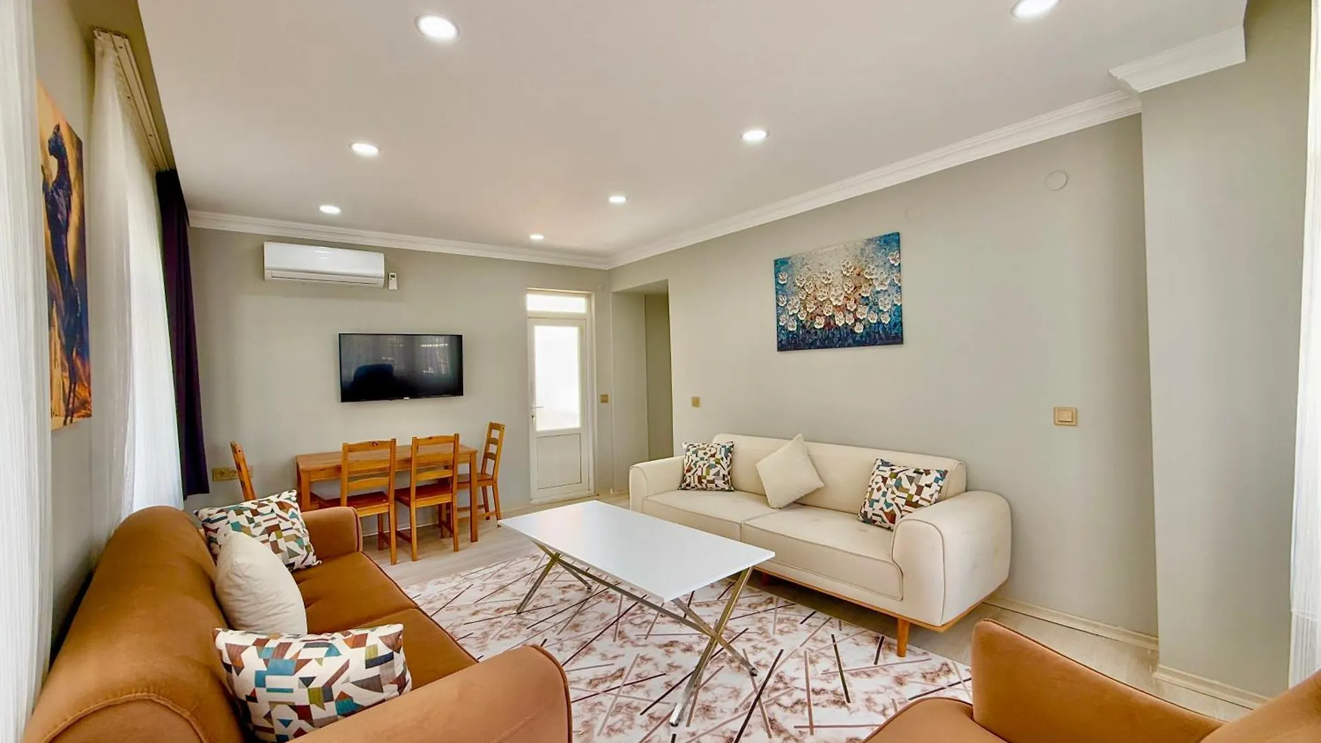 Apartment Downtown Aparts Antalya